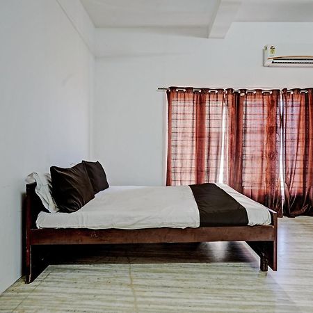 Oyo Flagship Ecr Goa Beach Resort Chennai Bagian luar foto