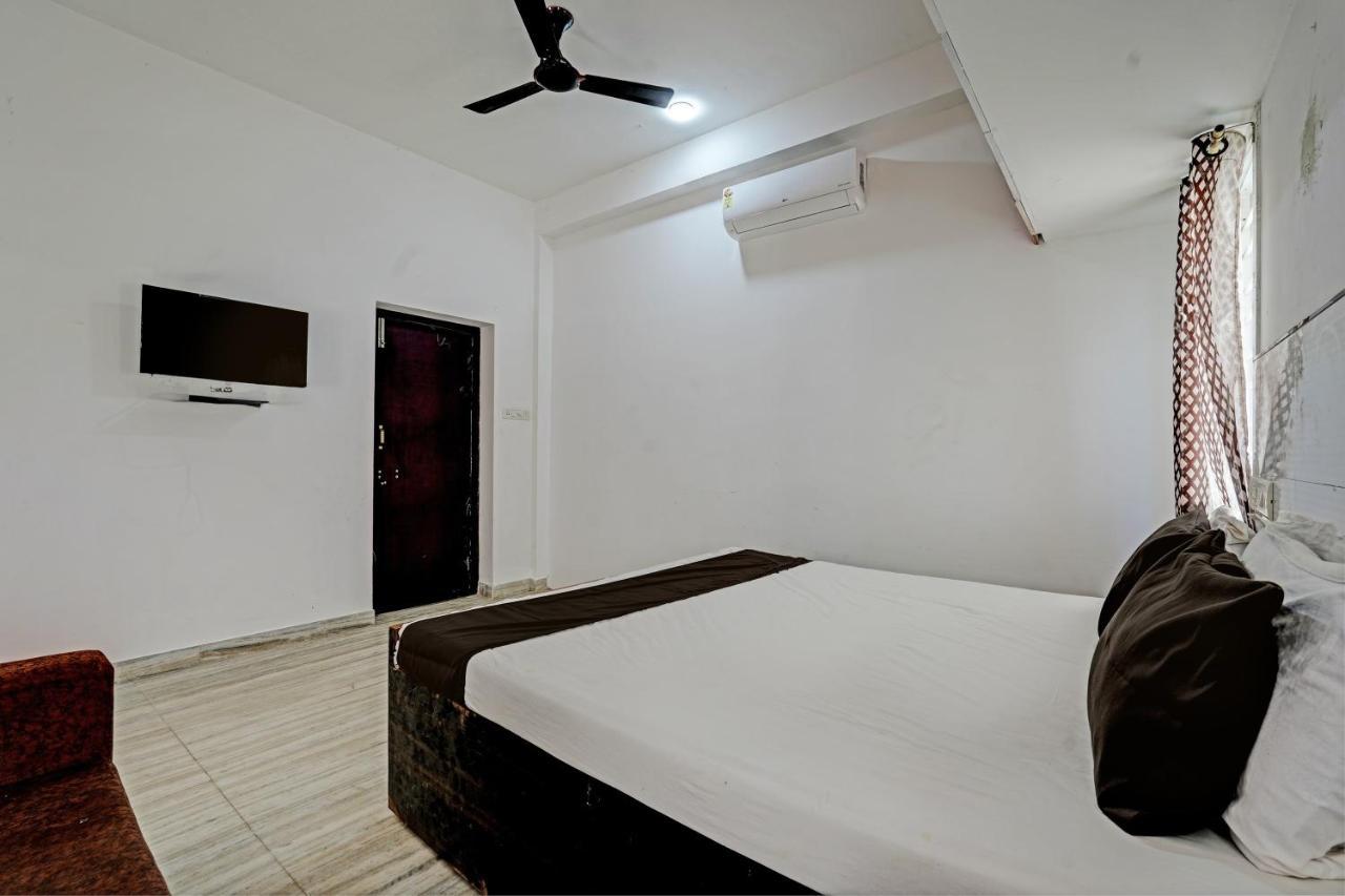 Oyo Flagship Ecr Goa Beach Resort Chennai Bagian luar foto