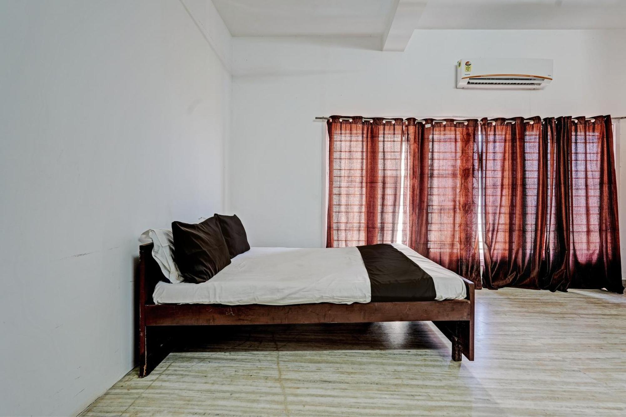 Oyo Flagship Ecr Goa Beach Resort Chennai Bagian luar foto