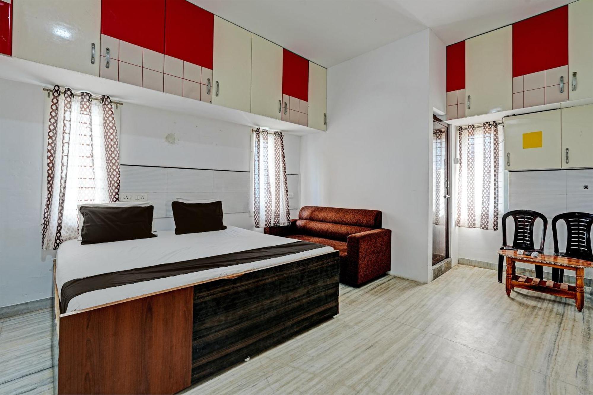 Oyo Flagship Ecr Goa Beach Resort Chennai Bagian luar foto