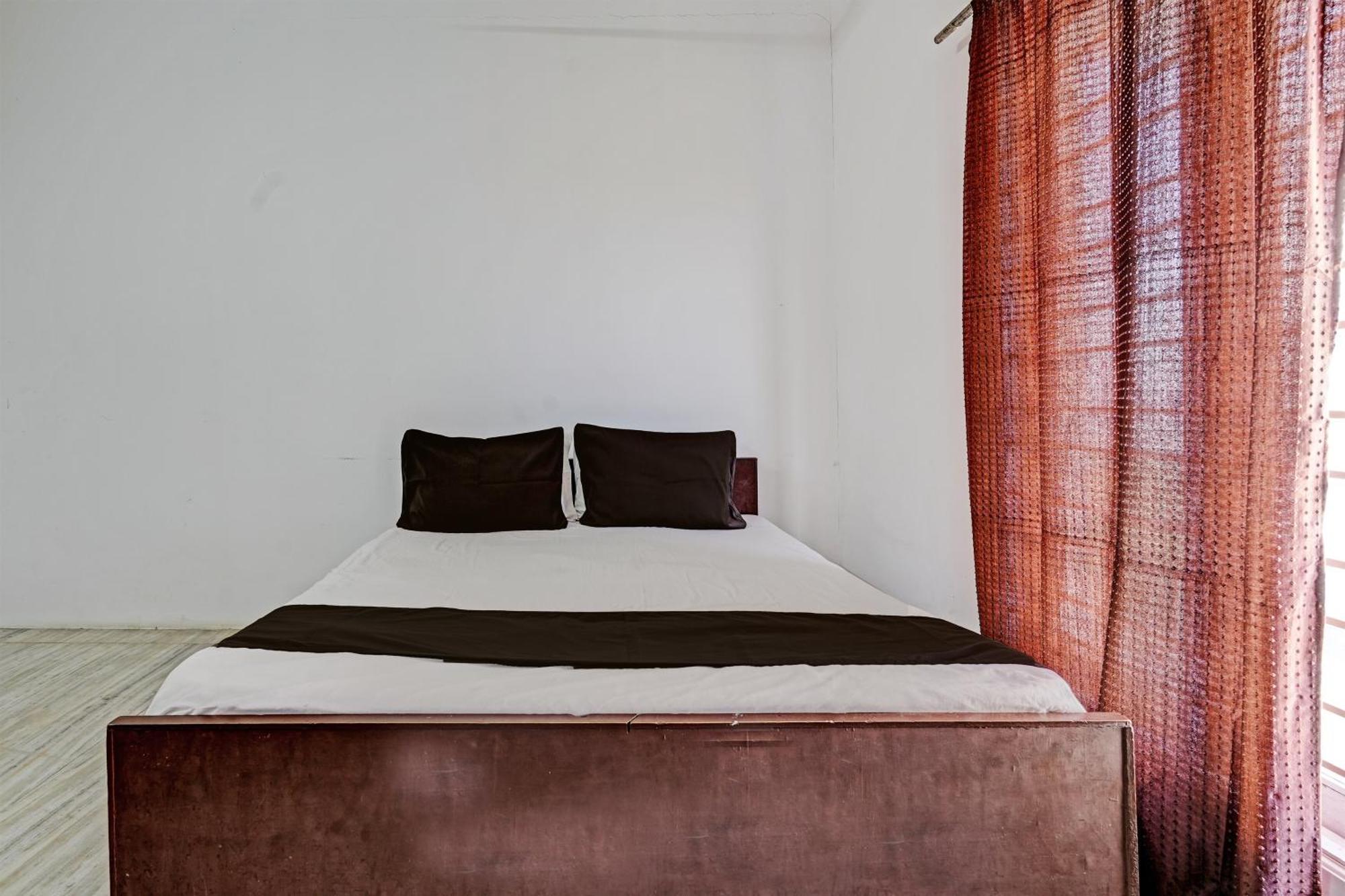 Oyo Flagship Ecr Goa Beach Resort Chennai Bagian luar foto